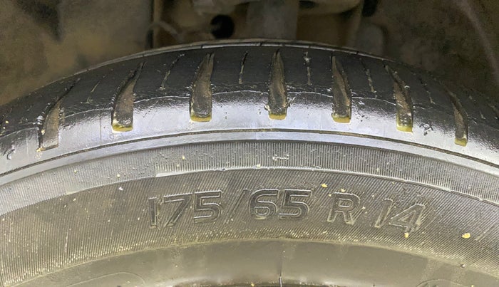 2016 Tata Tiago XZ PETROL, Petrol, Manual, 74,675 km, Left Front Tyre Tread