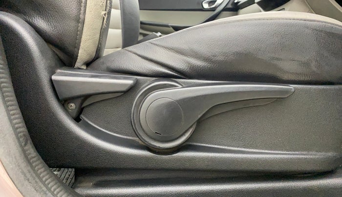 2016 Tata Tiago XZ PETROL, Petrol, Manual, 74,675 km, Driver Side Adjustment Panel