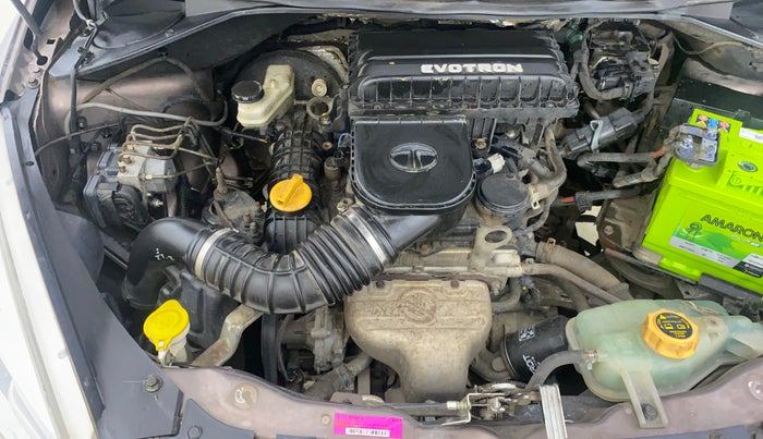 2016 Tata Tiago XZ PETROL, Petrol, Manual, 74,675 km, Engine View - Right