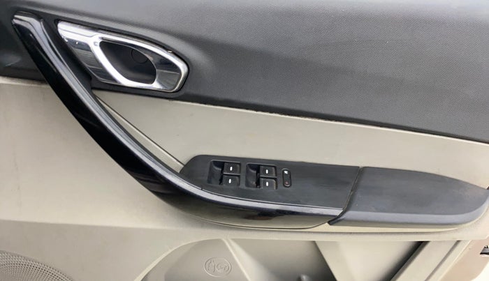 2016 Tata Tiago XZ PETROL, Petrol, Manual, 74,675 km, Driver Side Door Panels Control