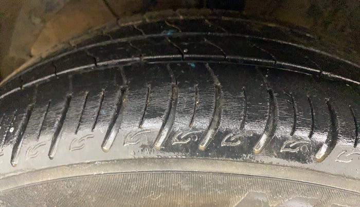 2020 Maruti Baleno ZETA PETROL 1.2, Petrol, Manual, 1,15,348 km, Left Front Tyre Tread