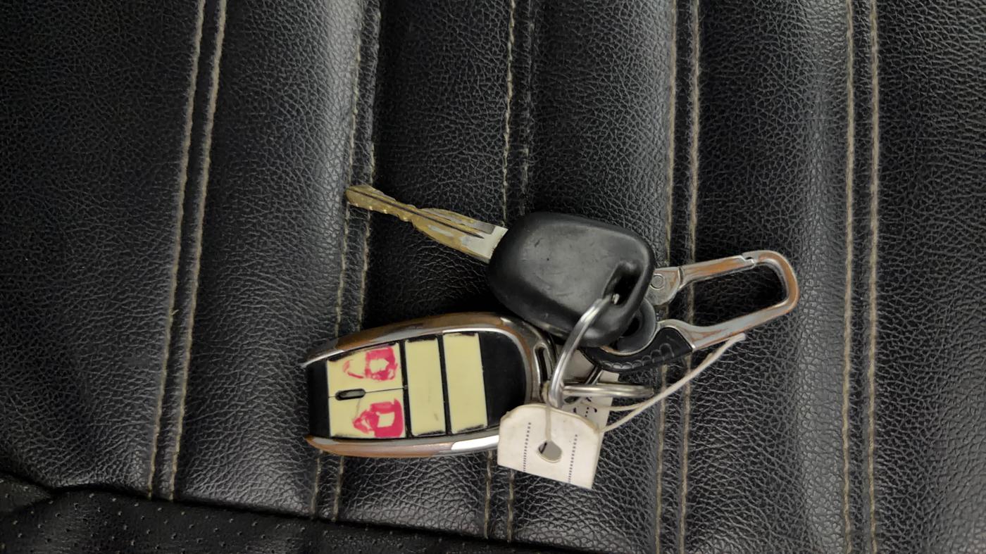 2019 Maruti IGNIS SIGMA 1.2, CNG, Manual, 71,121 km, Key Close Up