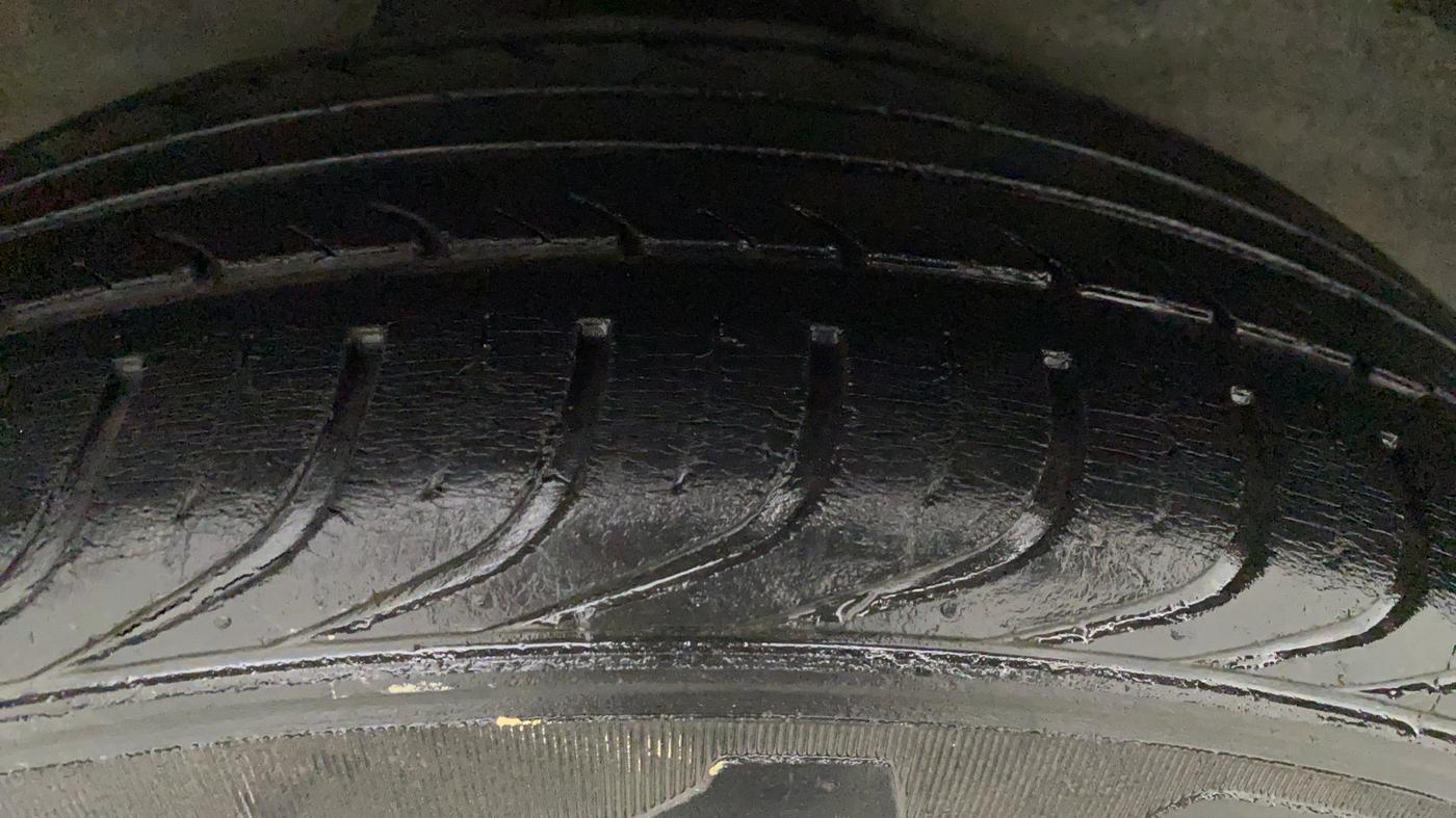 2013 Hyundai i20 MAGNA 1.2, Petrol, Manual, 29,598 km, Right Rear Tyre Tread