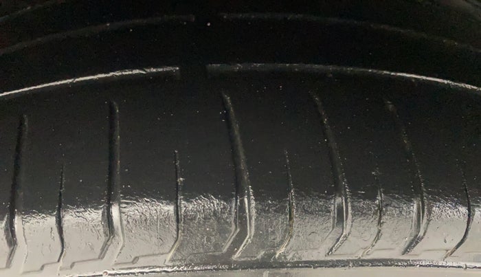 2020 Hyundai VENUE SX PLUS 1.0 TURBO DCT, Petrol, Automatic, 59,409 km, Right Rear Tyre Tread