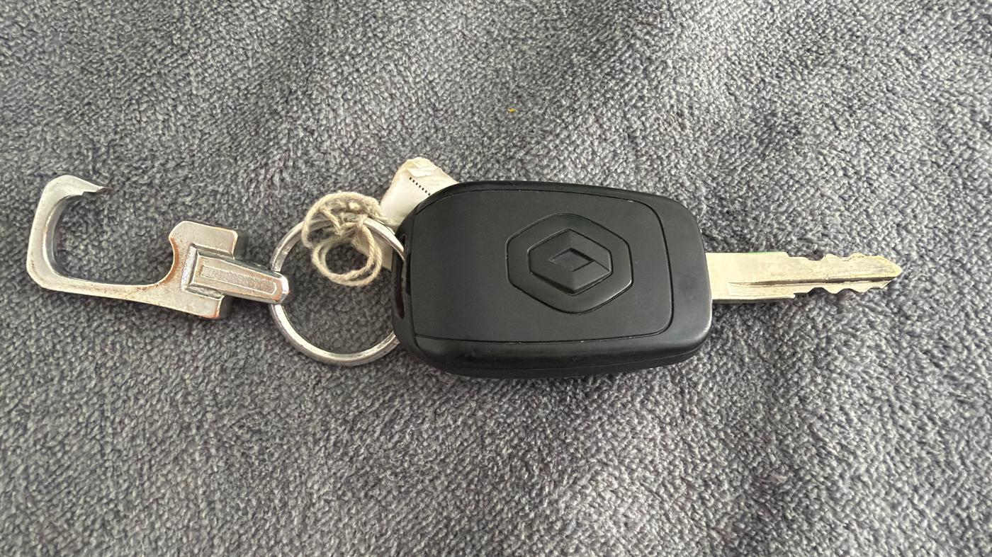 2021 Renault Kwid STD, Petrol, Manual, 21,215 km, Key Close Up