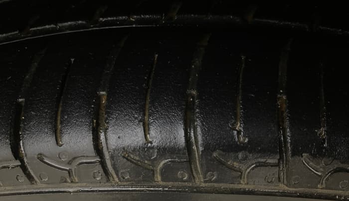 2014 Chevrolet Beat LT PETROL, Petrol, Manual, 44,963 km, Right Front Tyre Tread