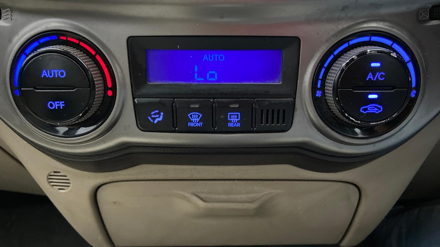 2013 Hyundai i20 ASTA 1.2, Petrol, Manual, 74,390 km, Automatic Climate Control