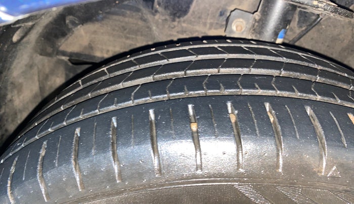 2023 Maruti Baleno ALPHA PETROL 1.2, Petrol, Manual, 19,866 km, Left Front Tyre Tread