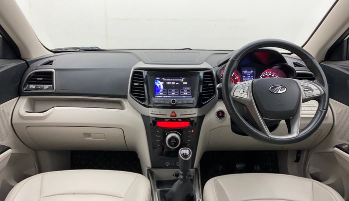 2022 Mahindra XUV300 W8 (O) 1.2 PETROL, Petrol, Manual, 36,250 km, Dashboard