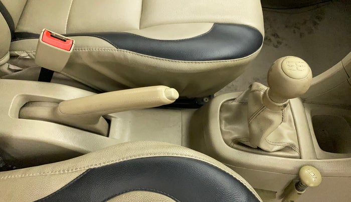 2014 Maruti Swift Dzire LXI, Petrol, Manual, 46,519 km, Gear Lever