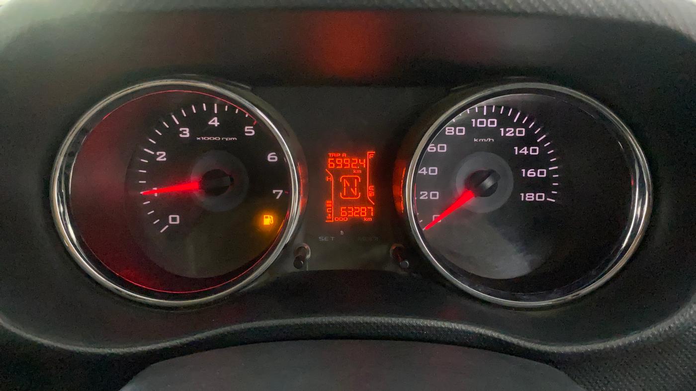 2018 Mahindra TUV300 T10, Diesel, Manual, 63,280 km, Odometer Image