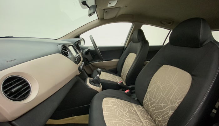 2017 Hyundai Grand i10 SPORTZ (O) 1.2 KAPPA VTVT, Petrol, Manual, 73,976 km, Right Side Front Door Cabin