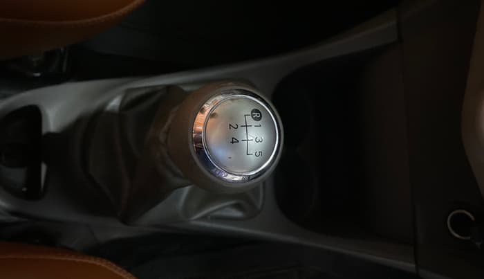 2013 Toyota Etios Liva GD, Diesel, Manual, 75,462 km, Gear Lever