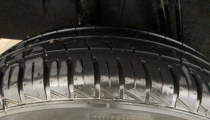 2023 Renault Kwid CLIMBER MT 1.0, Petrol, Manual, 3,688 km, Right Rear Tyre Tread