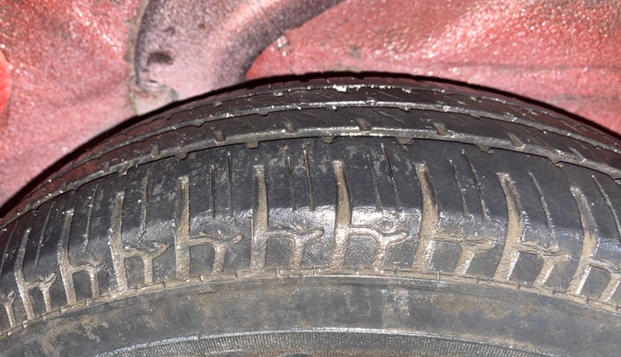 2013 Hyundai i10 MAGNA 1.2, Petrol, Manual, 48,585 km, Left Rear Tyre Tread