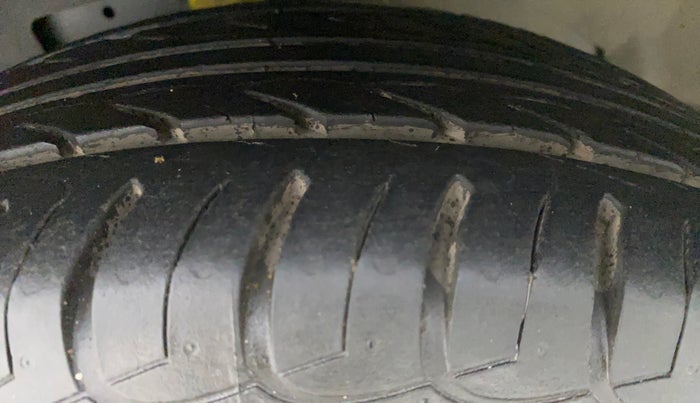 2019 Ford Ecosport TREND 1.5L PETROL, Petrol, Manual, 18,682 km, Left Front Tyre Tread