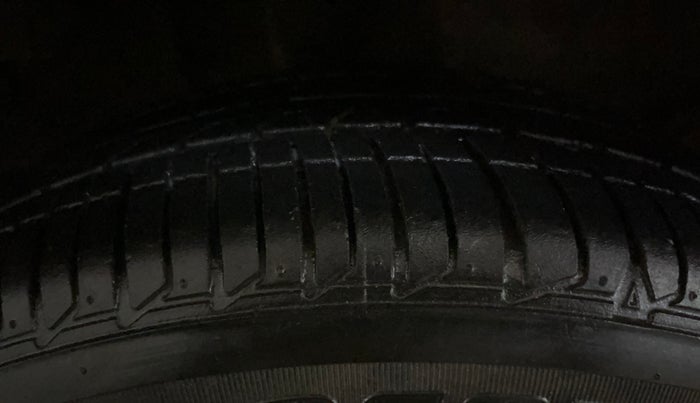 2020 Tata Tiago XZA PLUS PETROL, Petrol, Automatic, 28,897 km, Right Rear Tyre Tread