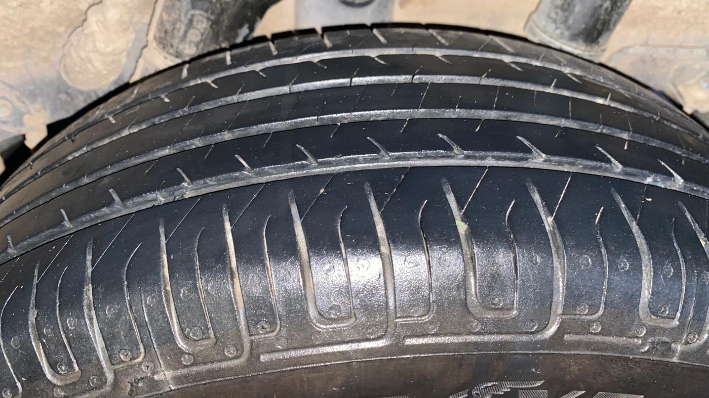 2020 Hyundai VENUE S 1.2, Petrol, Manual, 75,807 km, Left Rear Tyre Tread