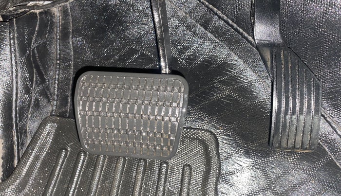 2022 Tata PUNCH CREATIVE  AMT, Petrol, Automatic, 29,558 km, Pedals