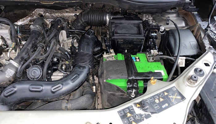 2020 Nissan Kicks XV PREMIUM TURBO 1.3, Petrol, Manual, 94,780 km, Engine View - Left