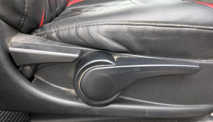 2018 Tata NEXON XZ PLUS PETROL DUAL TONE, Petrol, Manual, 38,137 km, Driver Side Adjustment Panel