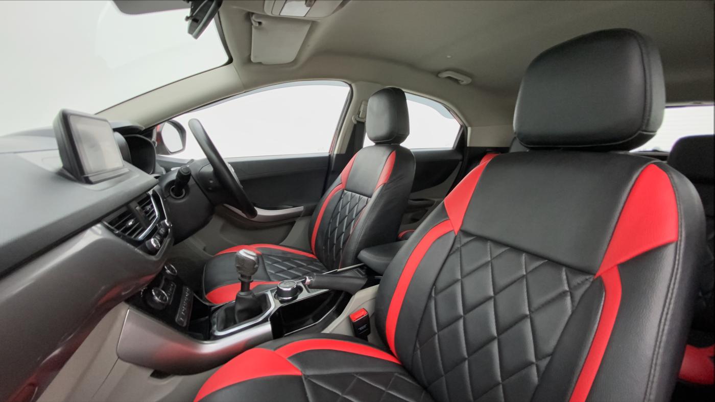 2018 Tata NEXON XZ PLUS PETROL DUAL TONE, Petrol, Manual, 38,137 km, Right Side Front Door Cabin