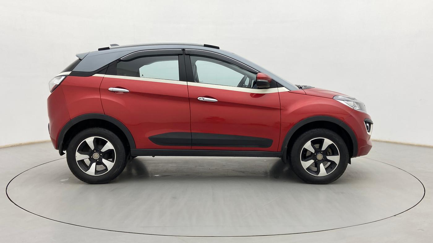 2018 Tata NEXON XZ PLUS PETROL DUAL TONE, Petrol, Manual, 38,137 km, Right Side View