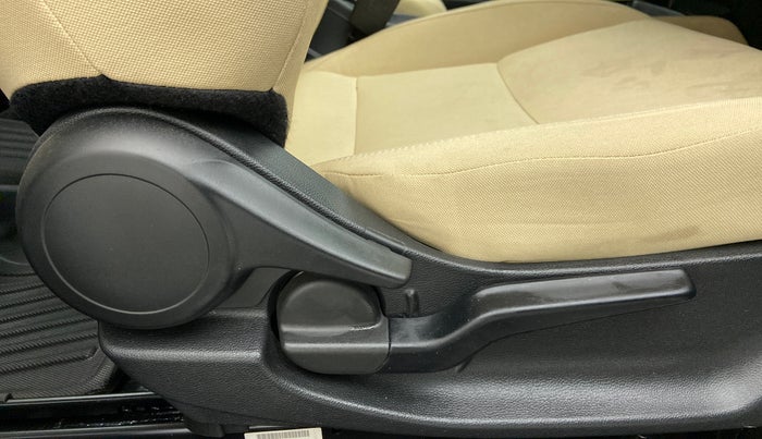 2022 Honda City V CVT, Petrol, Automatic, 3,236 km, Driver Side Adjustment Panel