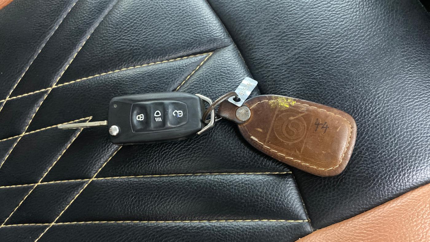 2022 Tata Tiago XT PETROL, Petrol, Manual, 1,08,628 km, Key Close Up