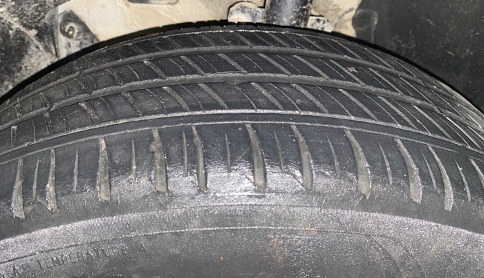 2018 Nissan Terrano XV PREMIUM D, Diesel, Manual, 44,407 km, Left Front Tyre Tread