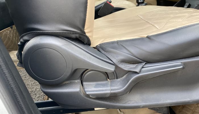 2020 Honda Amaze 1.2L I-VTEC S, Petrol, Manual, 80,063 km, Driver Side Adjustment Panel