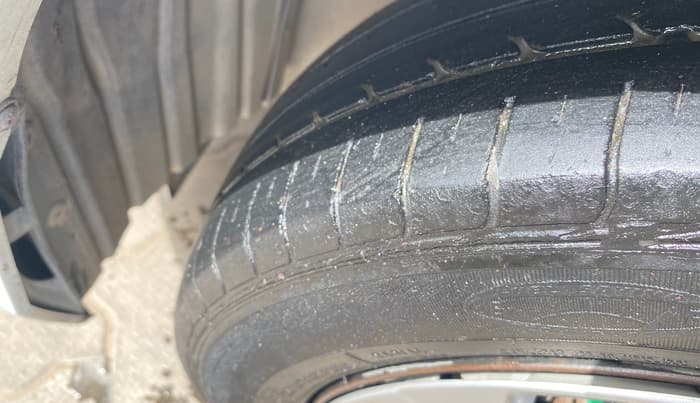 2020 Honda Amaze 1.2L I-VTEC S, Petrol, Manual, 80,063 km, Left Front Tyre Tread