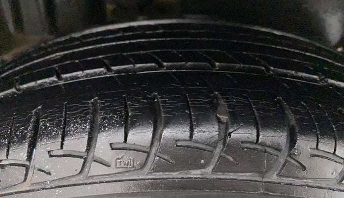 2012 Maruti Swift Dzire ZXI 1.2 BS IV, Petrol, Manual, 44,818 km, Left Rear Tyre Tread