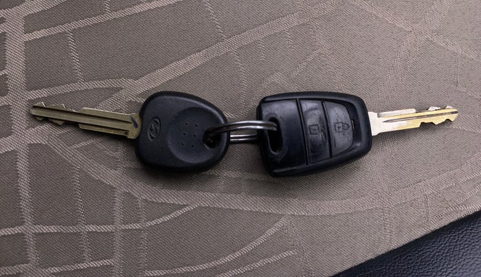 2015 Hyundai Grand i10 MAGNA 1.2 KAPPA VTVT, Petrol, Manual, 40,451 km, Key Close Up