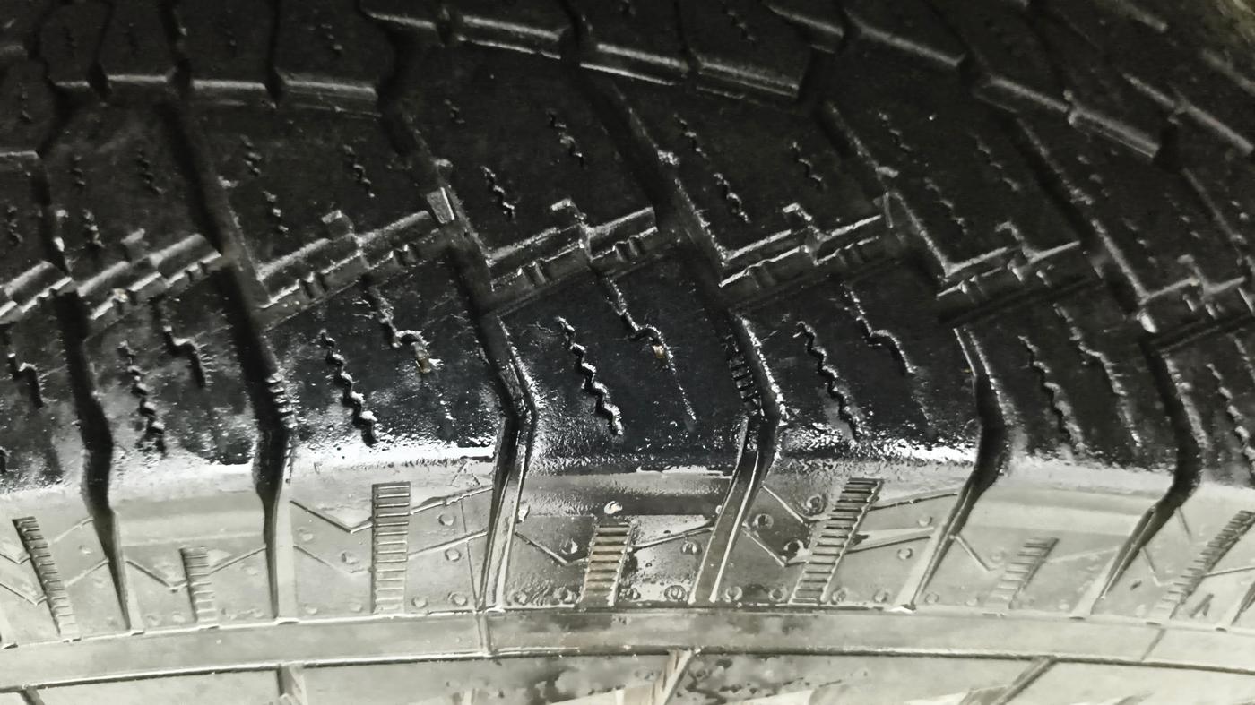 2022 Mahindra Thar LX HT PETROL 4WD MT, Petrol, Manual, 40,835 km, Left Rear Tyre Tread