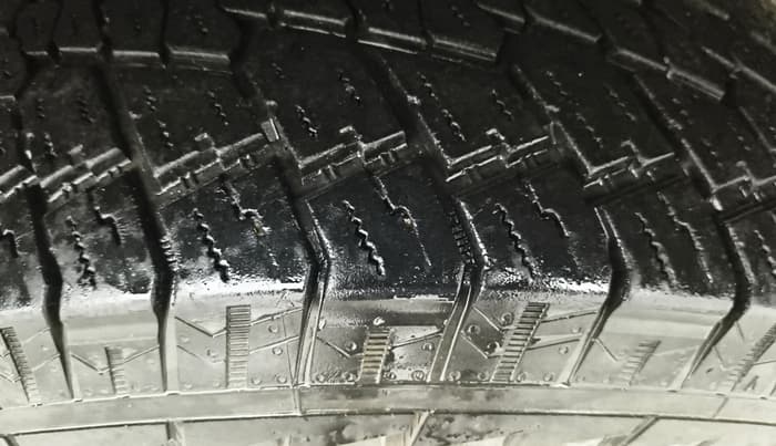 2022 Mahindra Thar LX HT PETROL 4WD MT, Petrol, Manual, 40,835 km, Left Rear Tyre Tread