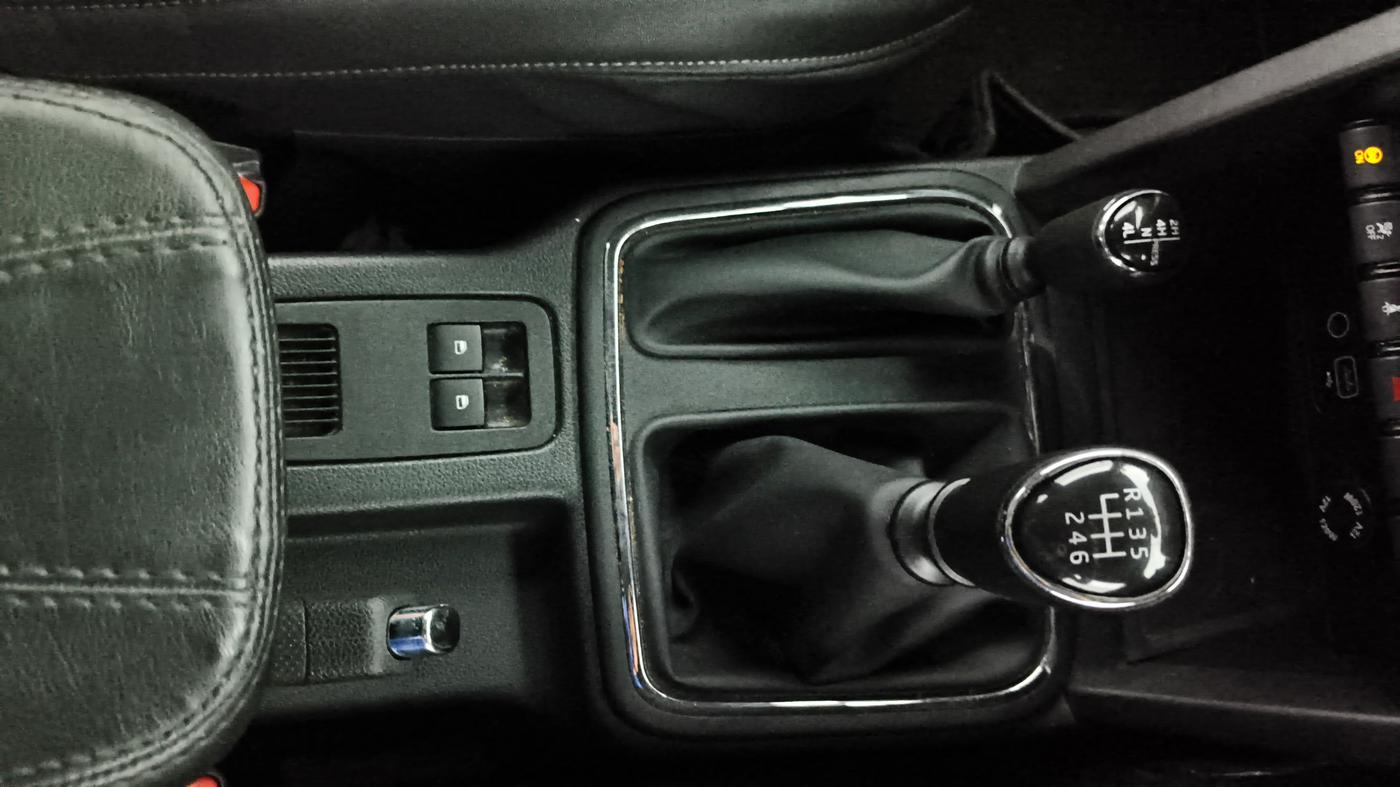 2022 Mahindra Thar LX HT PETROL 4WD MT, Petrol, Manual, 40,835 km, Gear Lever
