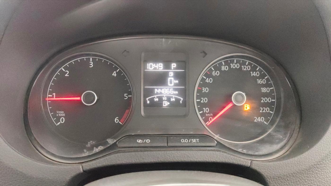 2017 Volkswagen Ameo HIGHLINE PLUS 1.5L AT 16 ALLOY, Diesel, Automatic, 1,41,466 km, Odometer Image