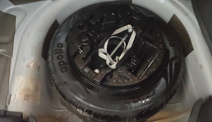 2017 Volkswagen Ameo HIGHLINE PLUS 1.5L AT 16 ALLOY, Diesel, Automatic, 1,44,864 km, Spare Tyre