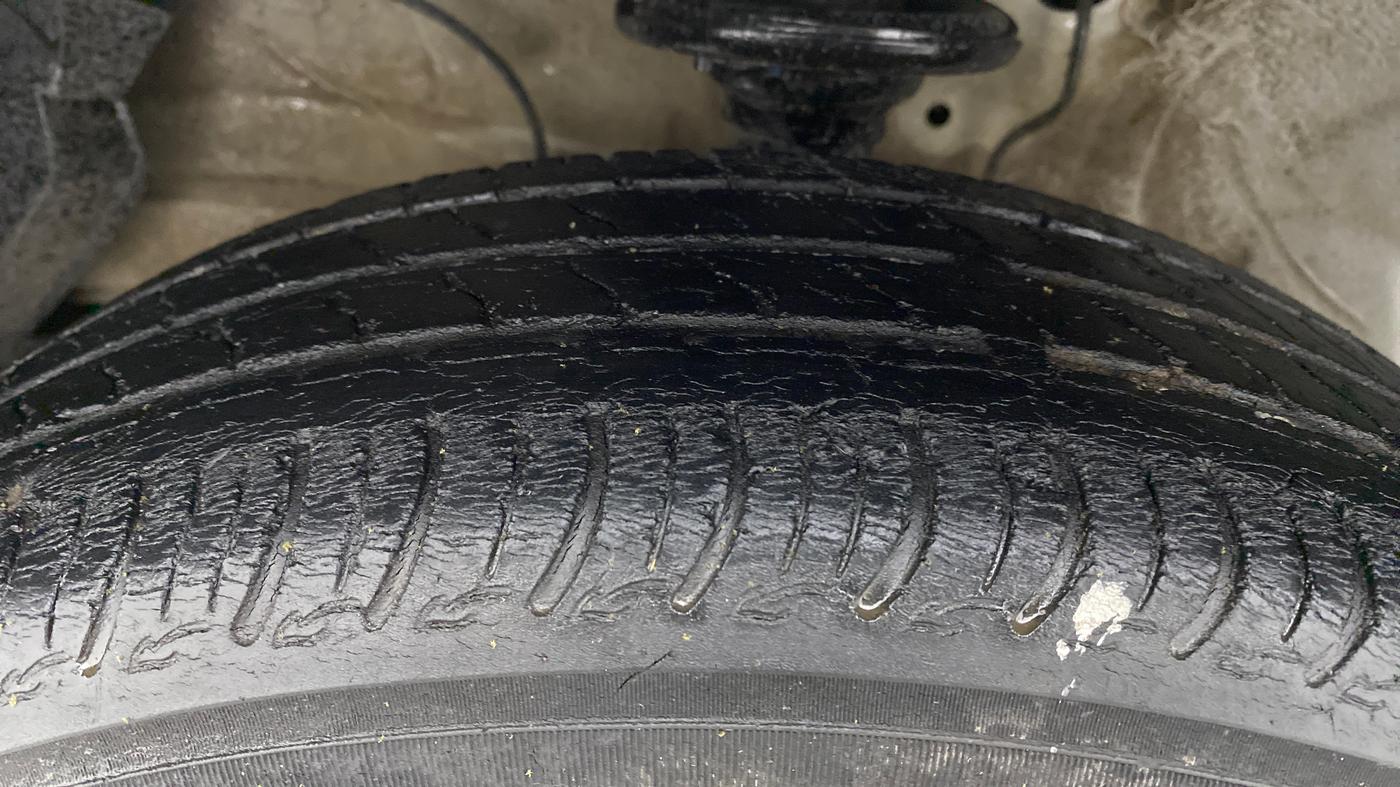 2020 Maruti S PRESSO VXI+, Petrol, Manual, 46,812 km, Left Front Tyre Tread