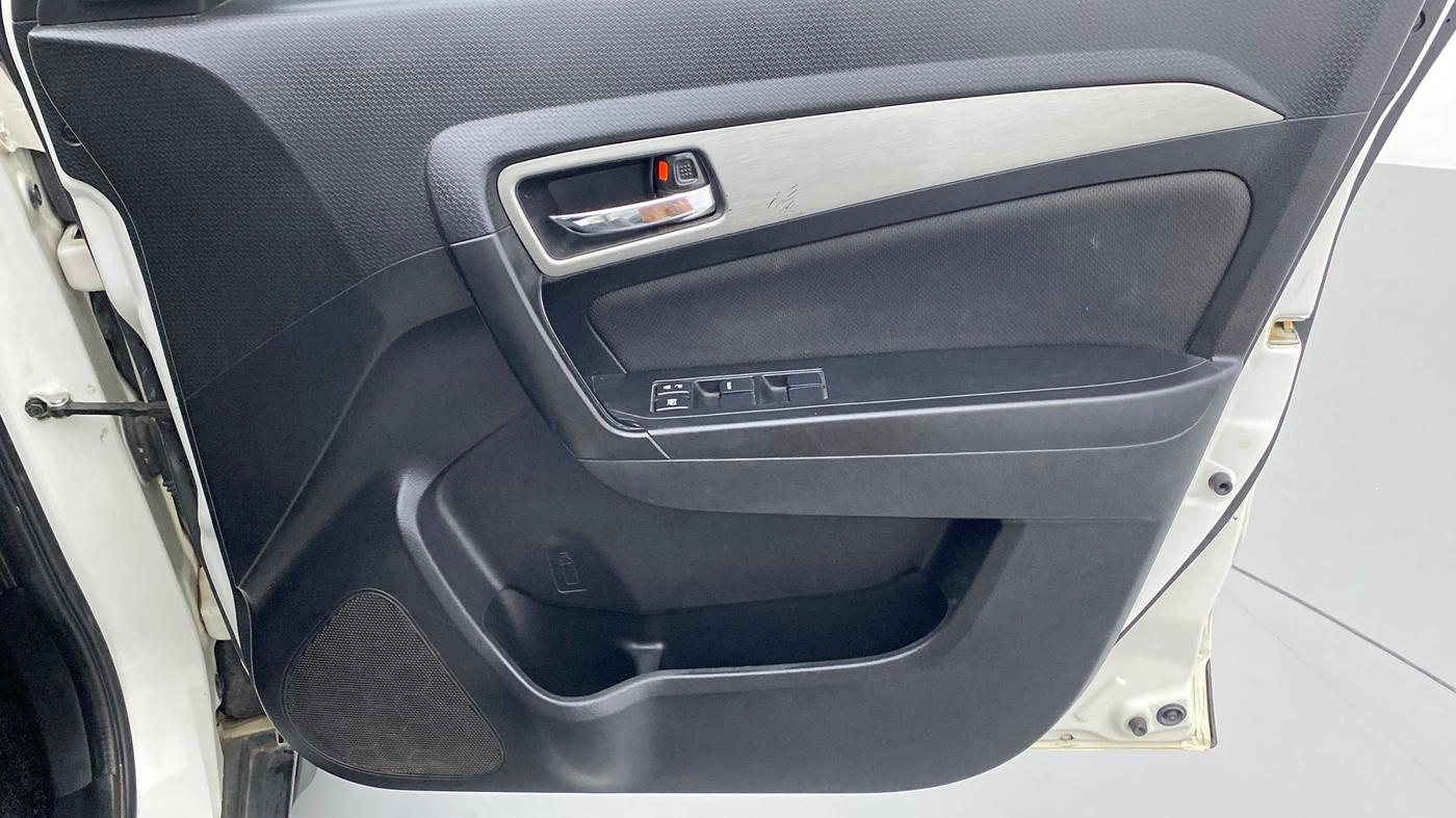 2018 Maruti Vitara Brezza ZDI, Diesel, Manual, 67,662 km, Driver Side Door Panels Control