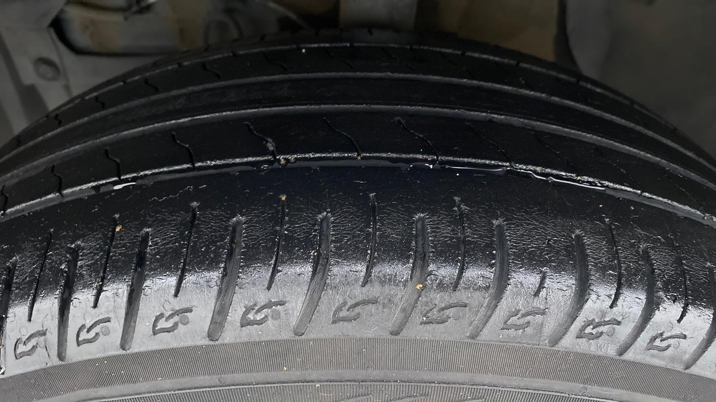 2018 Maruti Vitara Brezza ZDI, Diesel, Manual, 67,662 km, Left Front Tyre Tread
