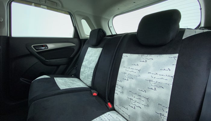2018 Maruti Vitara Brezza ZDI, Diesel, Manual, 67,662 km, Right Side Rear Door Cabin