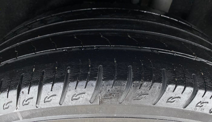 2018 Maruti Vitara Brezza ZDI, Diesel, Manual, 67,662 km, Left Rear Tyre Tread