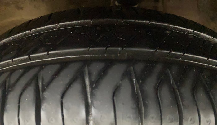 2013 Maruti Alto K10 VXI, Petrol, Manual, 44,350 km, Left Front Tyre Tread