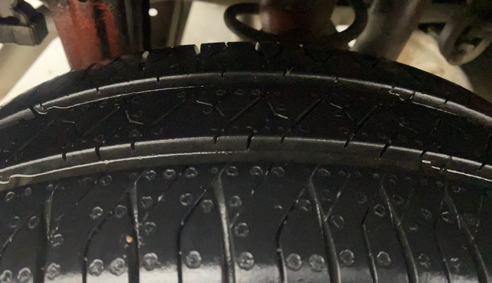 2013 Maruti Alto K10 VXI, Petrol, Manual, 44,350 km, Right Rear Tyre Tread