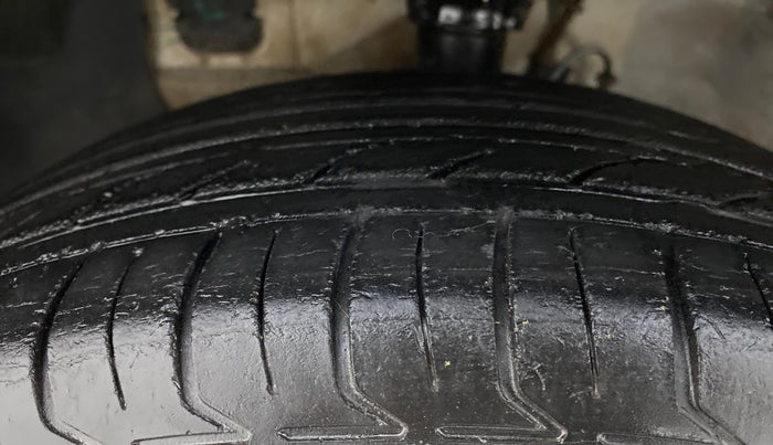 2015 Hyundai Elite i20 SPORTZ 1.2, Petrol, Manual, 70,095 km, Left Front Tyre Tread