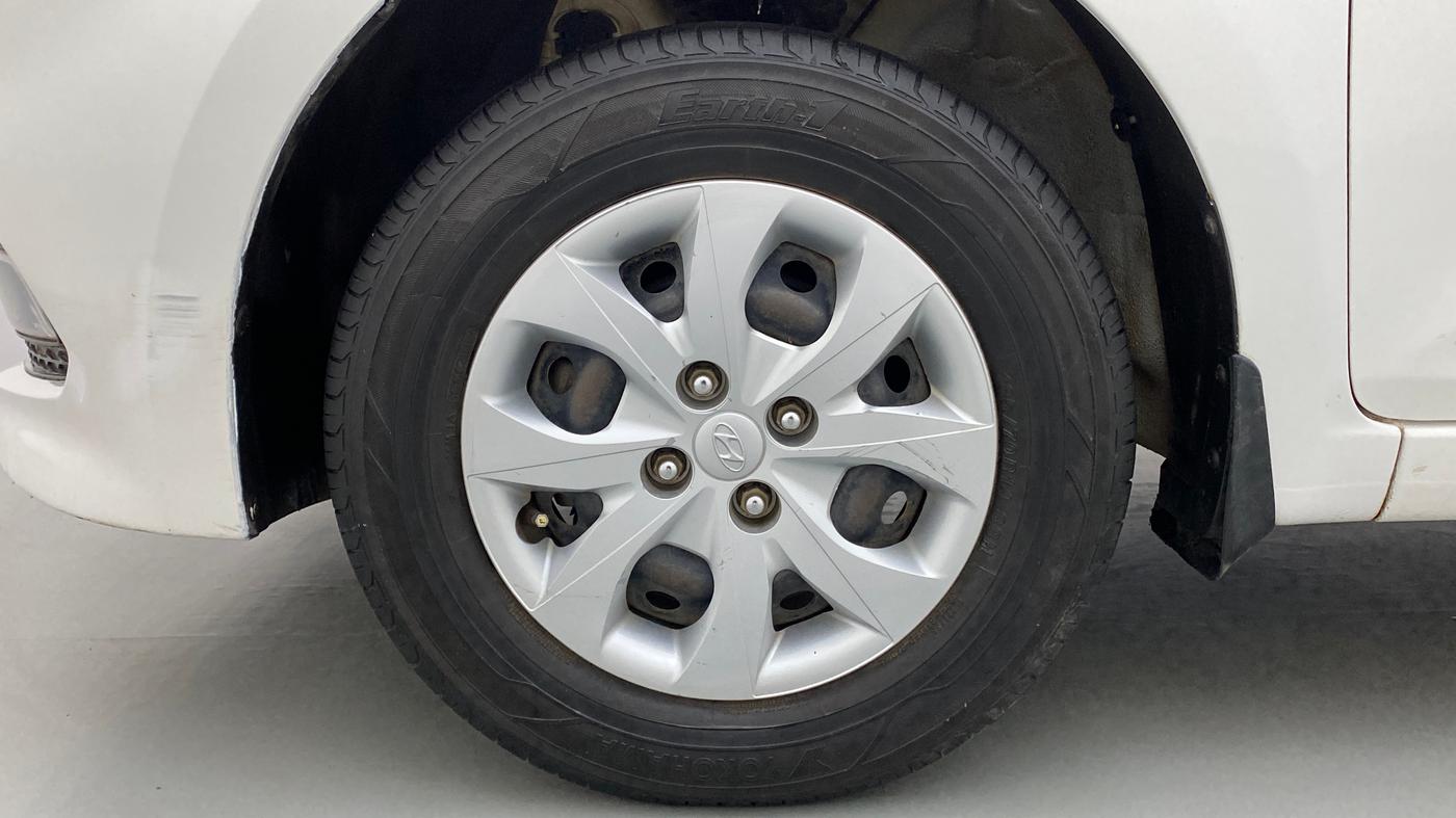 2015 Hyundai Elite i20 SPORTZ 1.2, Petrol, Manual, 70,095 km, Left Front Wheel