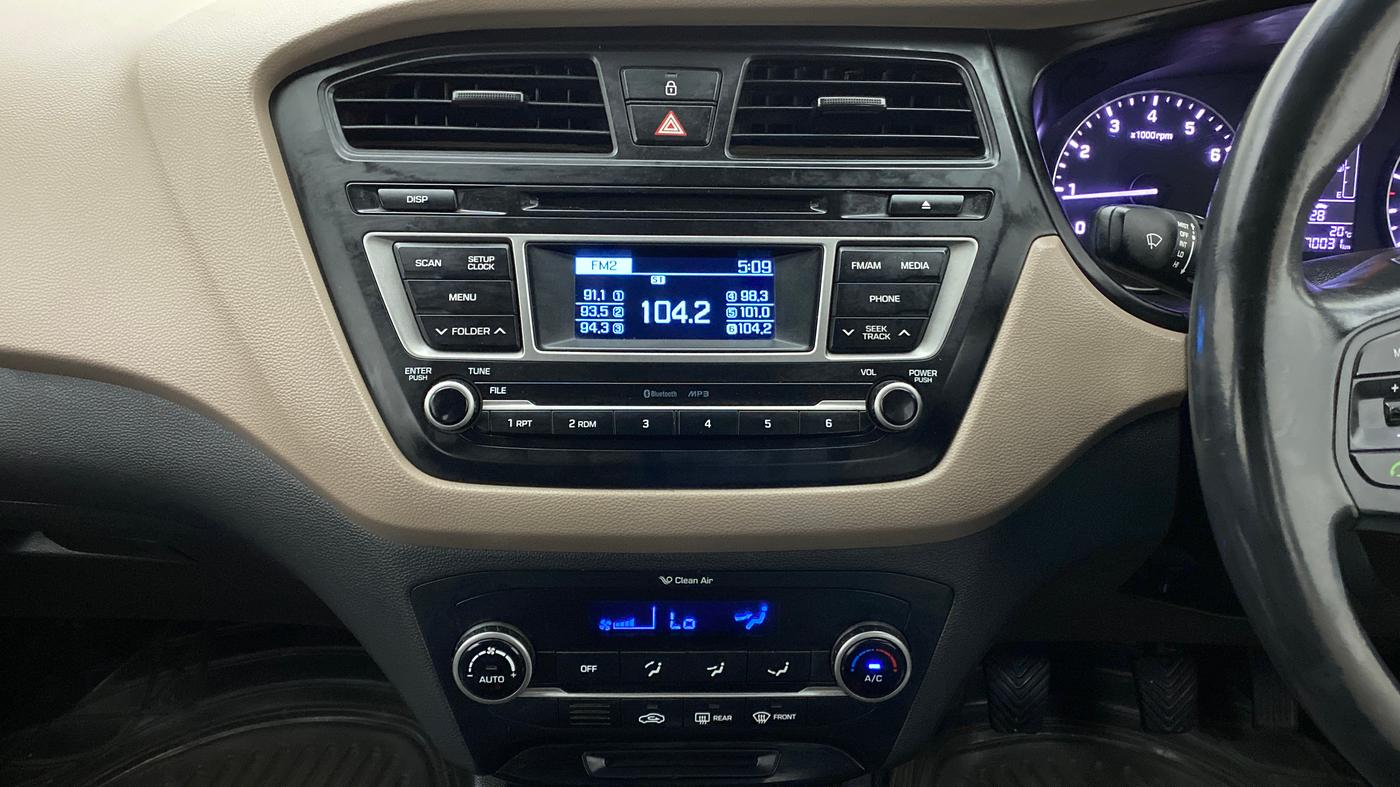 2015 Hyundai Elite i20 SPORTZ 1.2, Petrol, Manual, 70,095 km, Air Conditioner