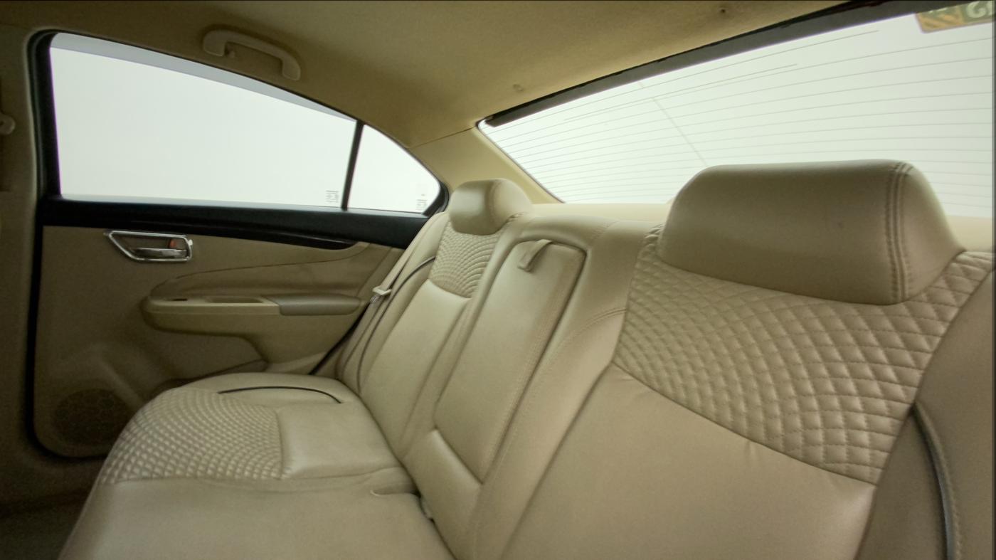 2016 Maruti Ciaz VXI (O), Petrol, Manual, 79,851 km, Right Side Rear Door Cabin